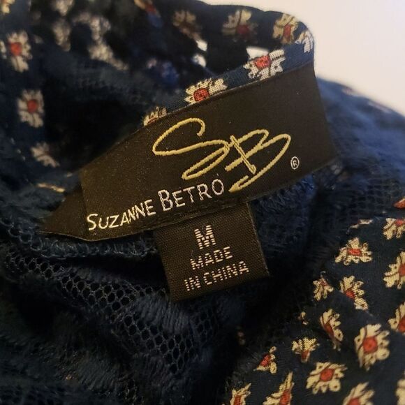 Suzanne Betro Floral Crochet Top - Picture 8 of 10